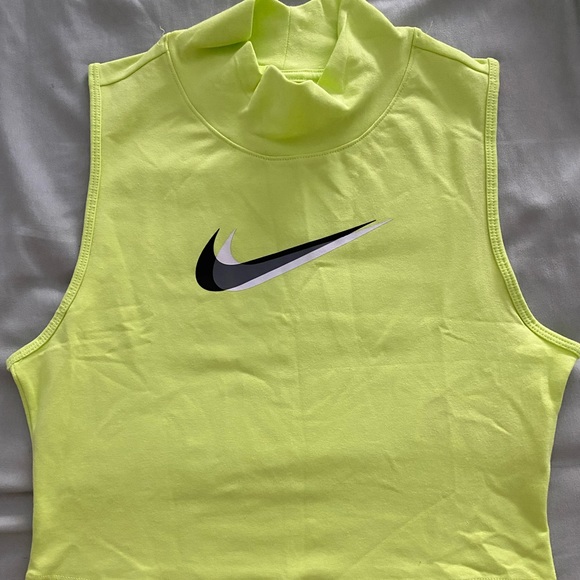 Nike Crop Tank Top - Picture 1 of 3